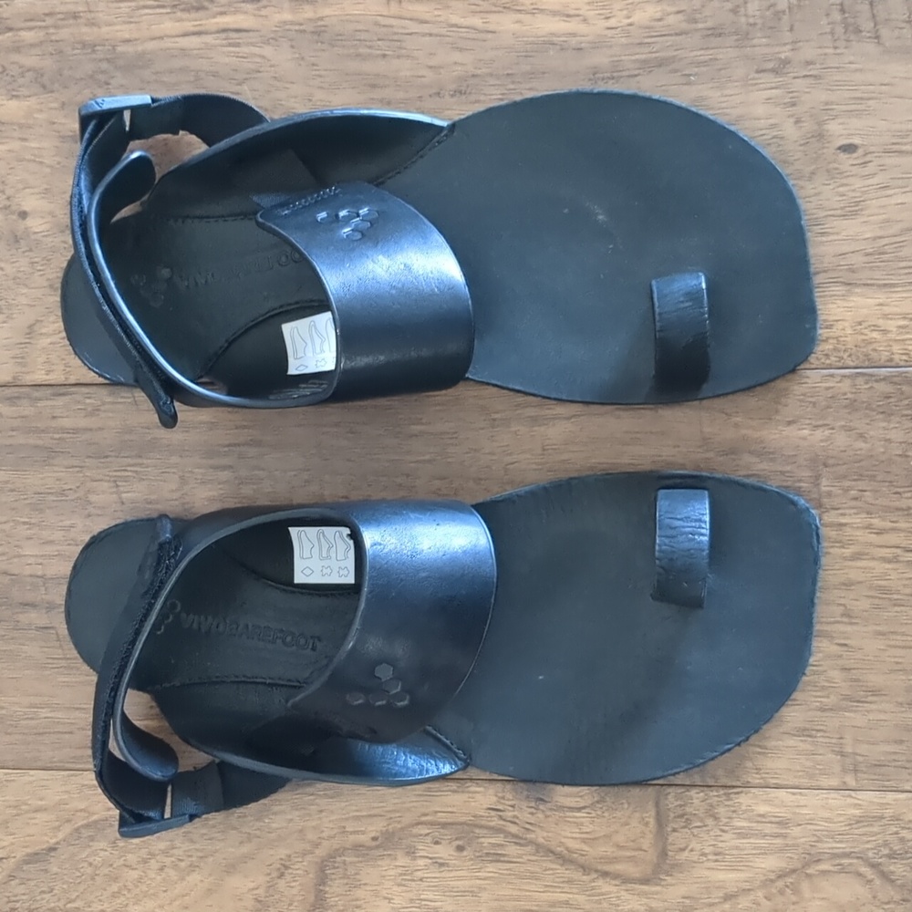 Vivobarefoot Kolhapuri Sandal size 6